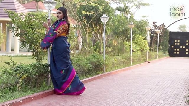 Linen Jamdani Handloom Saree In Indigo Blue With Purple Paar | Indeloom смотреть онлайн