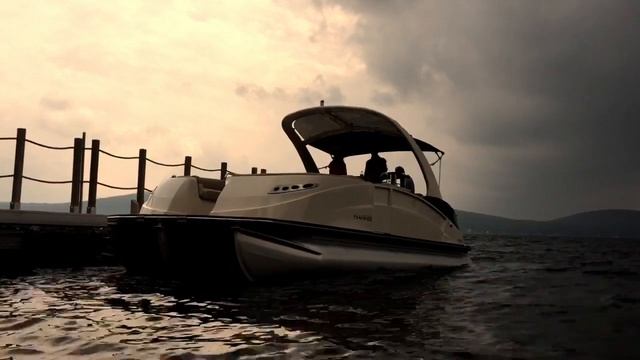 Harris Crowne 250 2015 with Mercury Verado 300 смотреть онлайн