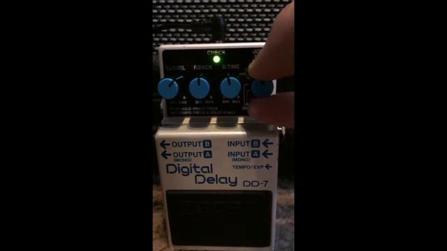 Boss DD 7 Digital Delay Demo Sketch #2 смотреть онлайн