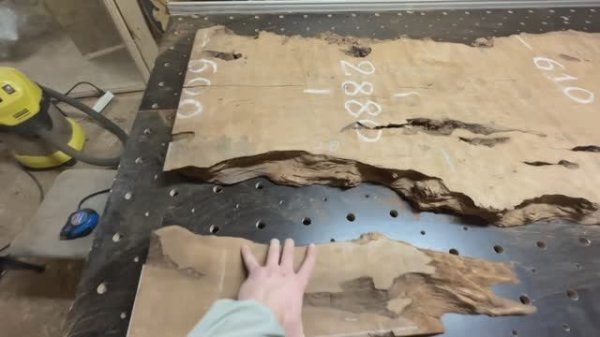 Придаю форму будущему столу