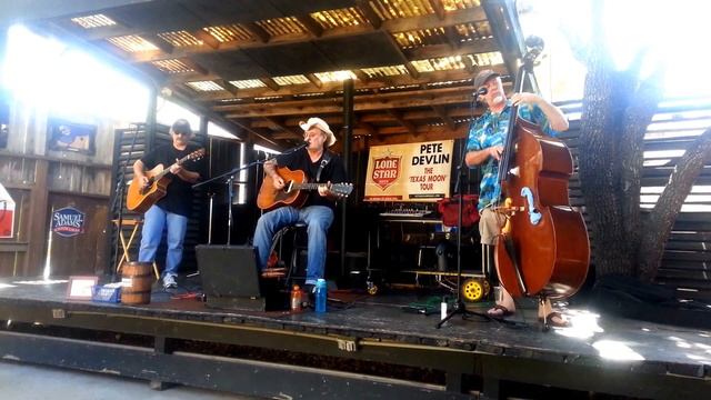 PETE DEVLIN & TEXAS MOON - Mercury Blues смотреть онлайн