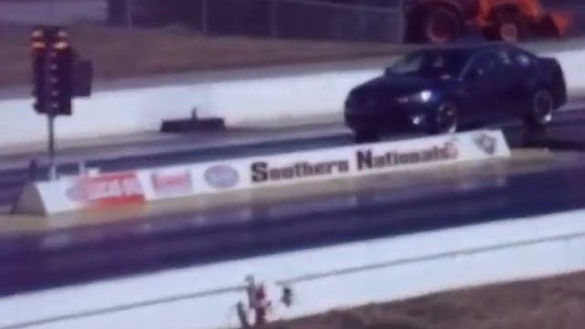 bracketracing 12.33 run SHO vs LS3 CAPRICE смотреть онлайн