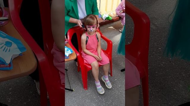 Маленькая страна смотреть онлайн