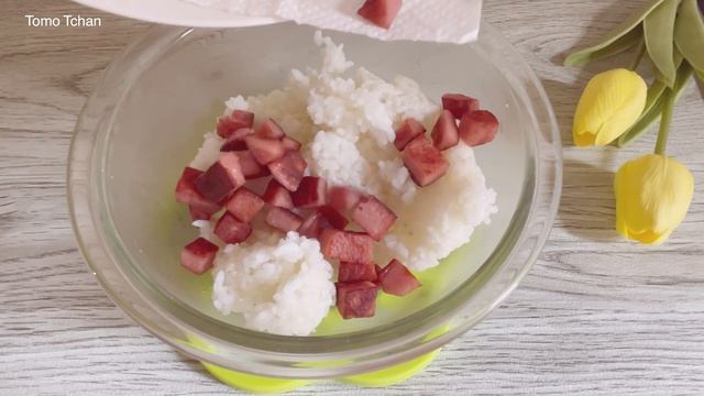 Yamitsuki Onigiri (bolinho de arroz viciante com mortadela e queijo) смотреть онлайн