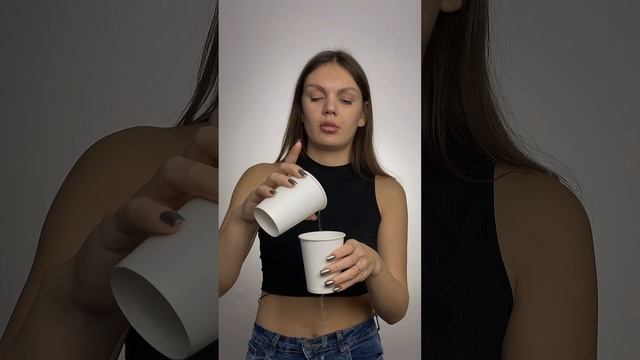 Что будет если в дырявый стакан налить воды? смотреть онлайн