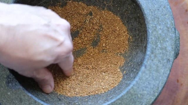 Glazed chicken with soy caramel, shallots, coriander seeds | how to use coriander seeds in cooking смотреть онлайн