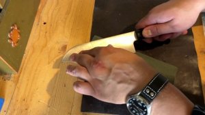 Бюджетный и натуральный булыжник ADAEE для финишной заточки.