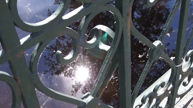 ФУТАЖ РЕШЁТКА МОСТА смотреть онлайн
