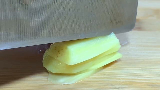 熗炒油麥菜這樣炒才好吃，教你一招，清脆入味，顏色翠綠又好吃【阿朝哥美食 】#油麥菜 #油麥菜食譜 #油麥菜料理 #油麥菜的做法 #油麥菜煮法 смотреть онлайн