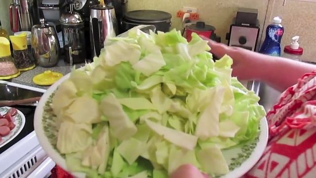 Sauteed Cabbage and Sausage смотреть онлайн