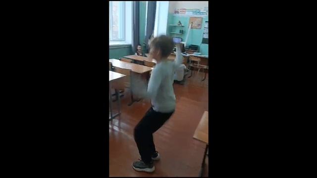 трейлер всë только начинается смотреть онлайн