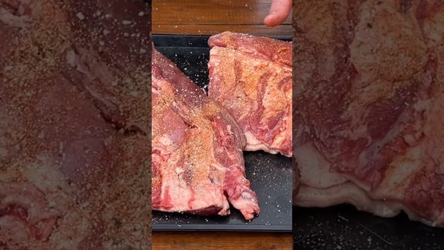 МЯСНОЙ РУЛЕТ ИЗ БАРАНИНЫ В ТАНДЫРЕ#shorts смотреть онлайн