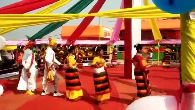 DIMASA TRADITIONAL DANCE HOJAI DIMASA BHABHAN BUSU DIMA DEBOLAL GORLUSA C.M AND LOCAL MINISTER смотреть онлайн