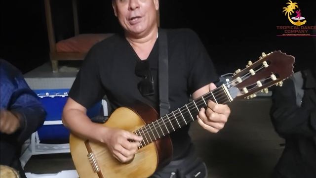 Playa Vista Azul Veradero Cuba live Cuban music by La Expresiva смотреть онлайн