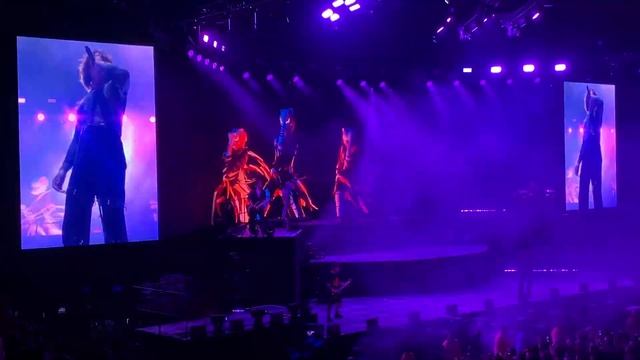 Bring Me The Horizon - Itch For The Cure / Kingslayer LIVE @ O2 Arena London UK 2024 // Night 2 смотреть онлайн