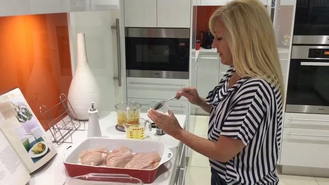 AROMATIC ROAST CHICKEN BREASTS *MARIE CLAIRE RECIPE* смотреть онлайн