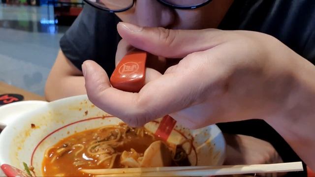 RAMEN NAGI RED KING "LEVEL 10 SPICY" REVIEW OUTDOOR MUKBANG | MEGA CYBORG 🔥 смотреть онлайн