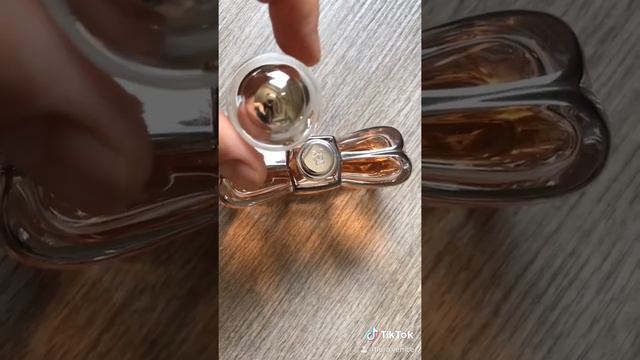 Non Exclusif Guerlain🎬обзор за минуту 🎬 смотреть онлайн