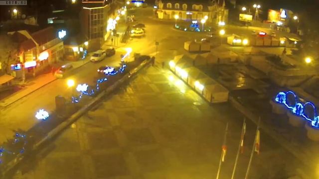 Вебкамера "Площадь Советская". Запись 01.02.2017 20:00:04 смотреть онлайн