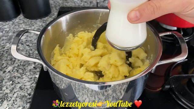 MUTLAKA DENEYİN‼️Tam Bir İFTAR YEMEĞİ✅Dakikalar İçinde Hazır💯Patatesin En Lezzetli Hali😋 смотреть онлайн