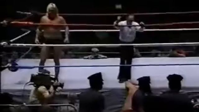 Greg The Hammer Valentine vs Jose Louis Rivera September 22 1984 смотреть онлайн