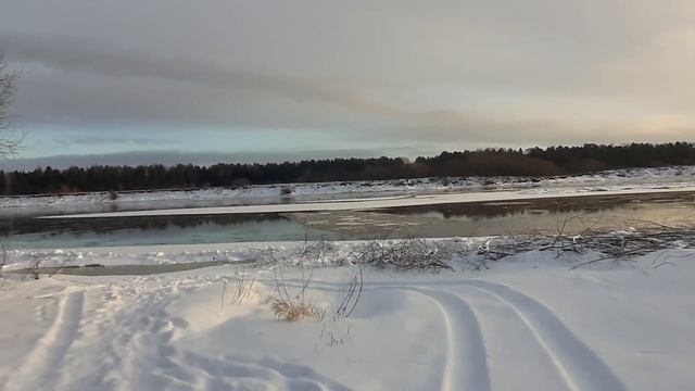 20211124 Встал ли лед на реке хожу, проверяю смотреть онлайн