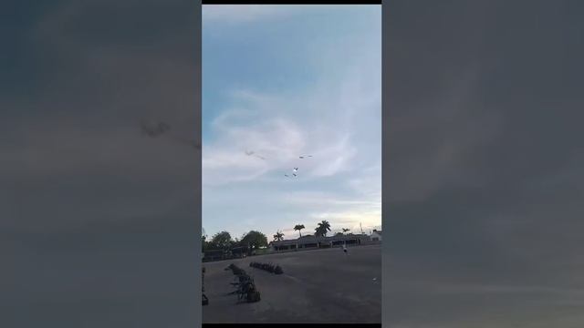 Colisión T-27 super tucano fuerza aérea colombiana-2 смотреть онлайн