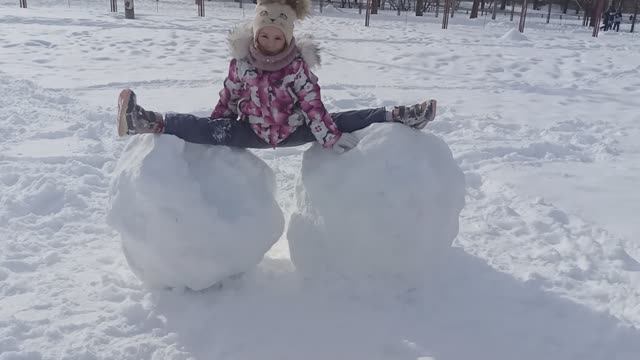 Прогулка. Последние деньки зимы 2023 смотреть онлайн