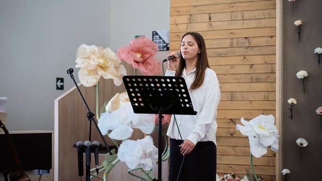 Когда на сердце боль, печаль, тревога. Стихотворение. смотреть онлайн