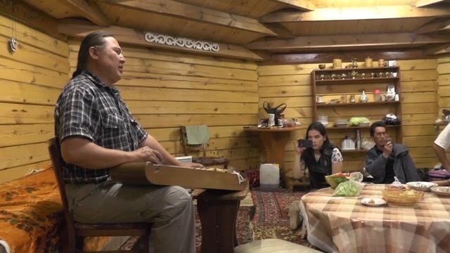 Хакасский Хайджи  Кучен Ай Чарых Сайын (Кученов Вячеслав). Хакасское богатырское сказание.