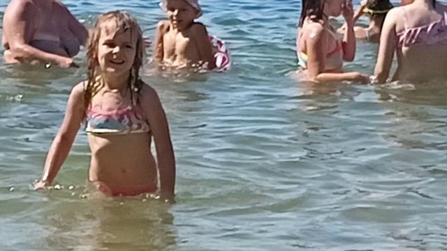 На пляже смотреть онлайн