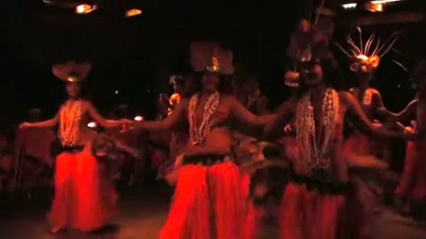 Polynesian dance on the island of Moorea