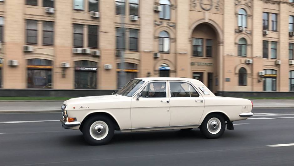 Волга 24 на Проспекте Мира. Октябрь 2024 смотреть онлайн