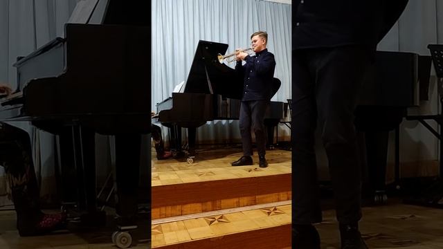 Бурмистров Фёдор труба (15 лет) В.Щёлоков " Детский концерт" смотреть онлайн