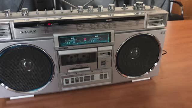 SANYO M-X720K смотреть онлайн