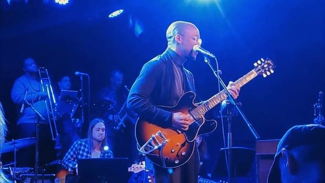 Come Rain Or Come Shine (Ray Charles) Family Company feat. Louis Cato - LIVE смотреть онлайн
