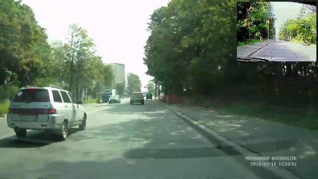 ACV QG9 Lite Тест видеорегистратора с тремя камерами. День. Сложные условия. смотреть онлайн
