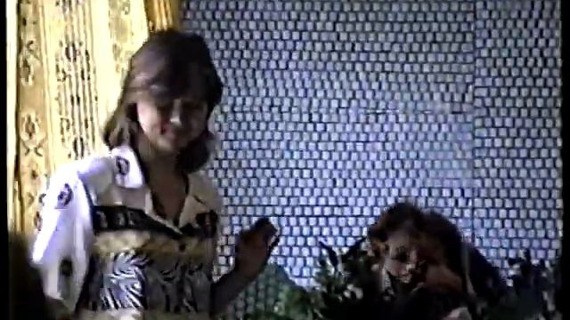 1 -''У нашего СВЕТИКА Последний звонок !'' 1997. смотреть онлайн