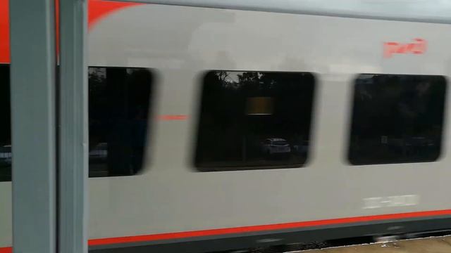 ласточка на железнодорожном станций смотреть онлайн