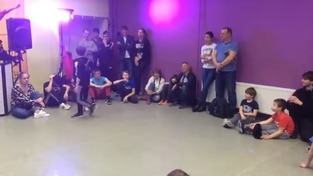 Bboy Atom 3-е место в Trinity Kids Battle 07.04.2018 смотреть онлайн