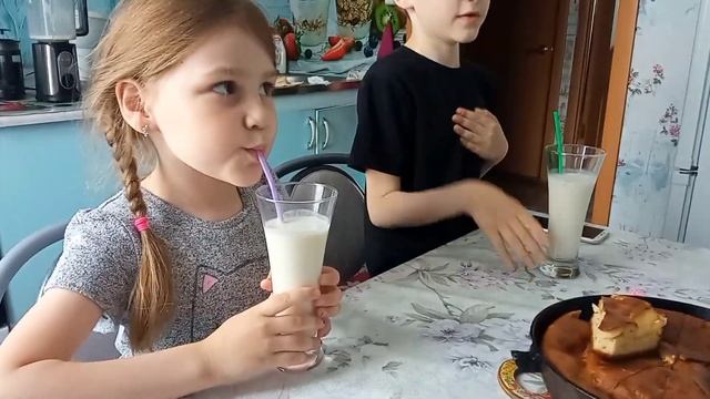 На улице жара. Готовлю на неделю. Тля атакует смородину. Влог смотреть онлайн