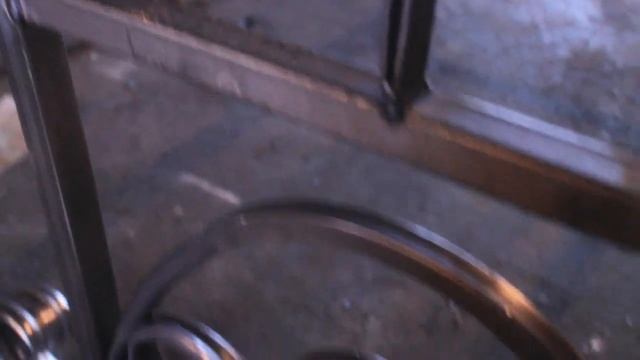 Кованая скамейка из проф. труб . простая. сварная скамейка. смотреть онлайн