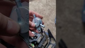 Китайский скутер. Плохо заводится на холодную.