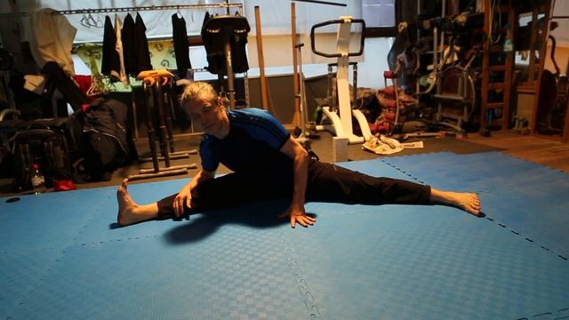 How to make splits stretching your daily habit. смотреть онлайн