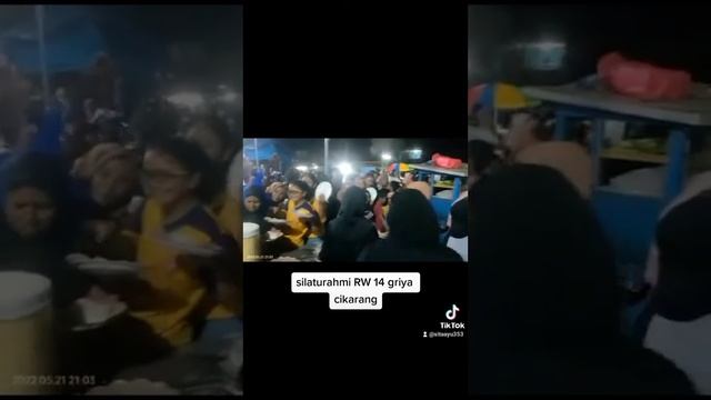 silaturahmi keluarga besar RW 14.griya cikarang.sindang Mulya. смотреть онлайн