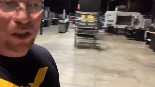 Intimate Tour of TITAN’s CNC Machine Shop - Daily Vlog #7 смотреть онлайн