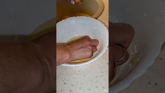 Даша и шарлотка. Часть 2 #рецепты #шарлоткарецепт смотреть онлайн
