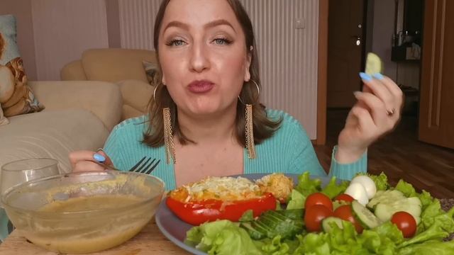 МУКБАНГ / Канал на YOUTUBE имеет ПСИХОТЕРАПЕВТИЧЕСКИЙ эффект 💫 / ФАРШИРОВАННЫЕ ПЕРЦЫ смотреть онлайн