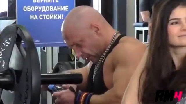 Мышцы vs Бутылка Bottle Gym Prank смотреть онлайн
