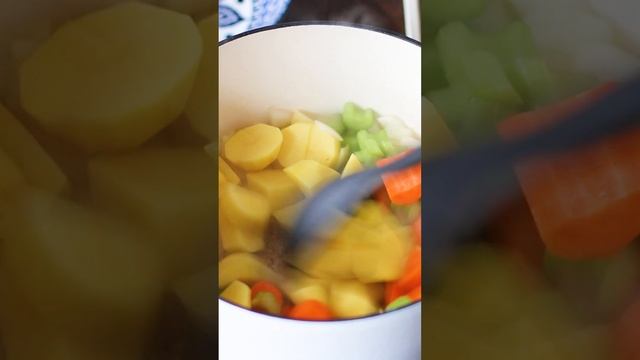 Butternut Squash Potato Soup Vertical смотреть онлайн